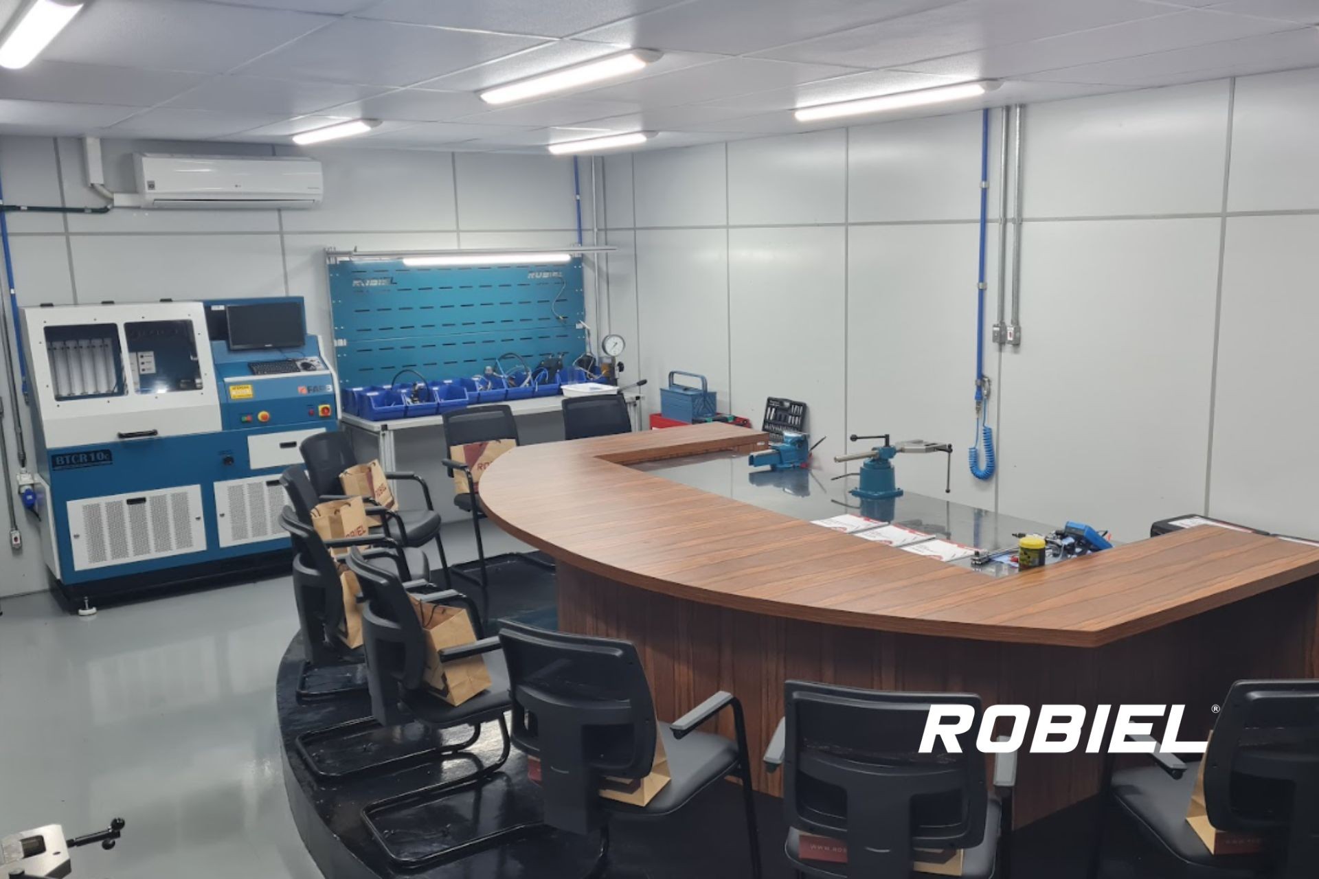 Treinamento Técnico em Injeção Diesel: Por Que Sua Oficina Precisa Investir em Capacitação